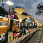 साइंस कॉलेज चौपाटी हटाने पर हंगामा, बुलडोजर लेकर पहुंचे निगम के अफसर